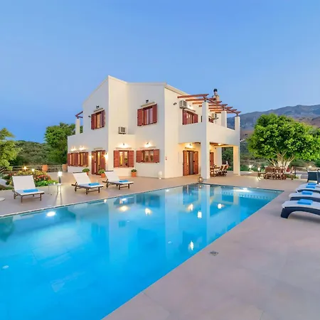 Fuer 17 Personen In Chania, Kreta West Kreta Vakantiehuis Georgioupoli
